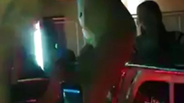 Pornstar avec un joli cul élastique d'une video mere lesbienne bite saine
