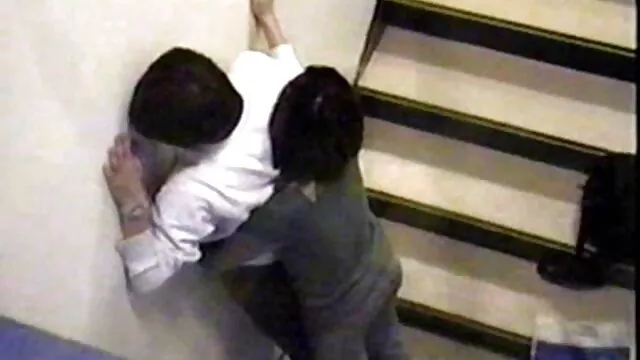 Une jeune video xxx maman rousse lesbienne gourmande au lit en position 69, et on y va.