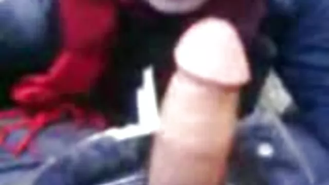 Porno compilation de jeunes mecs mignons qui vont après une baise cool la mere porno
