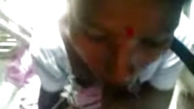 Gros par lesbienne francaise mere et fille chauffage, masturbation, violence, pisse sur le visage de l'esclave.