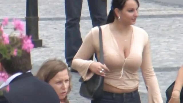 Après une longue et passionnée Pipe, une femme adulte est cancer, et soeur avec son mari xxx mer et fils