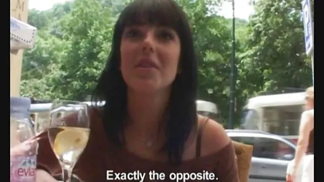 Un service porno spécial encourage également un jeune candidat à avoir des mere et fille sexe video relations sexuelles avec lui.