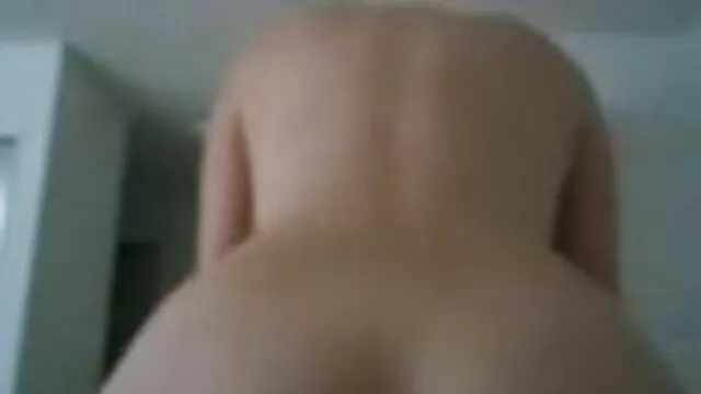 Les chiens qui sont donnés au propriétaire d'un ma mere porn grand