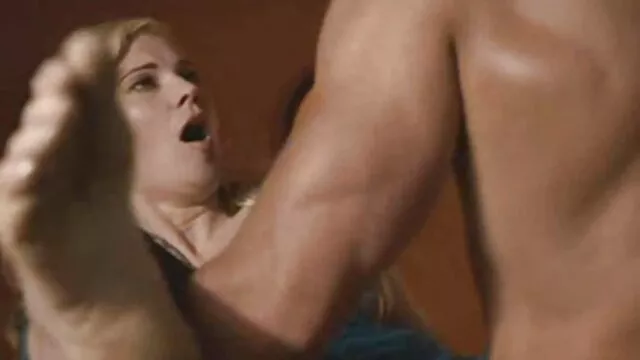 Jeune fille russe se fait baiser par derrière par une bite en maman et sa fille xxx bonne santé.