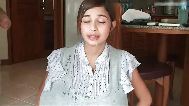 Fille japonaise vient directement à L. sexe entre fils et mere après la baise