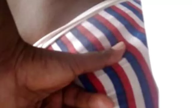 Jeune, cheveux maman et sa fille porno longs, lunettes, Gode