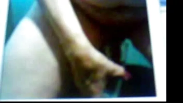 Femme riche donnant video sexe mère et fils naissance à son mari