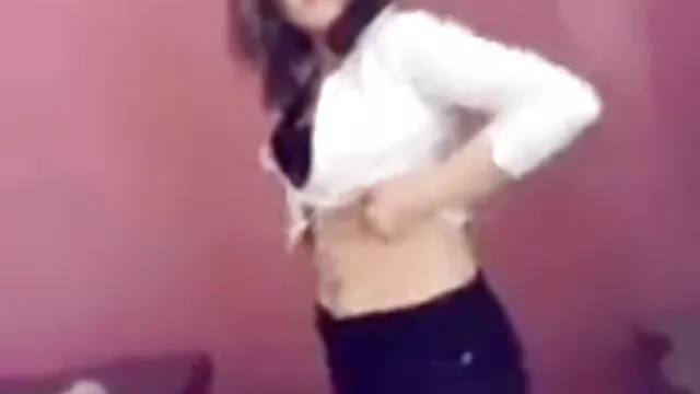 Ébène adulte sexe entre mere et sa fille femmes comme les jeunes hommes bites